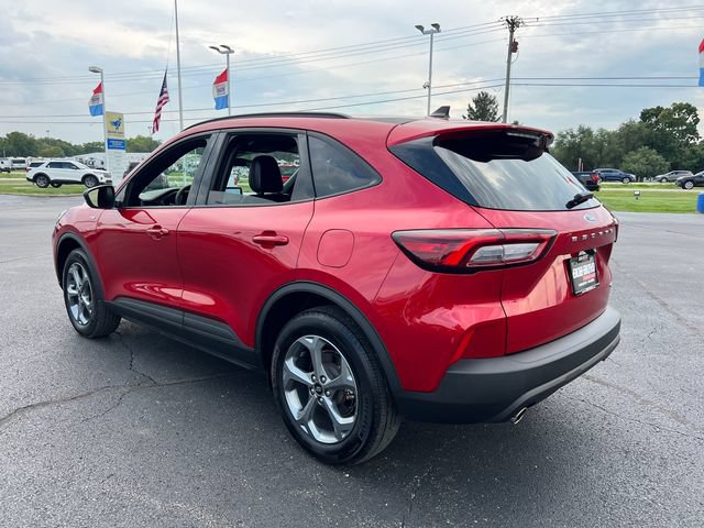 Used 2025 Ford Escape ST-Line AWD/4WD image 5