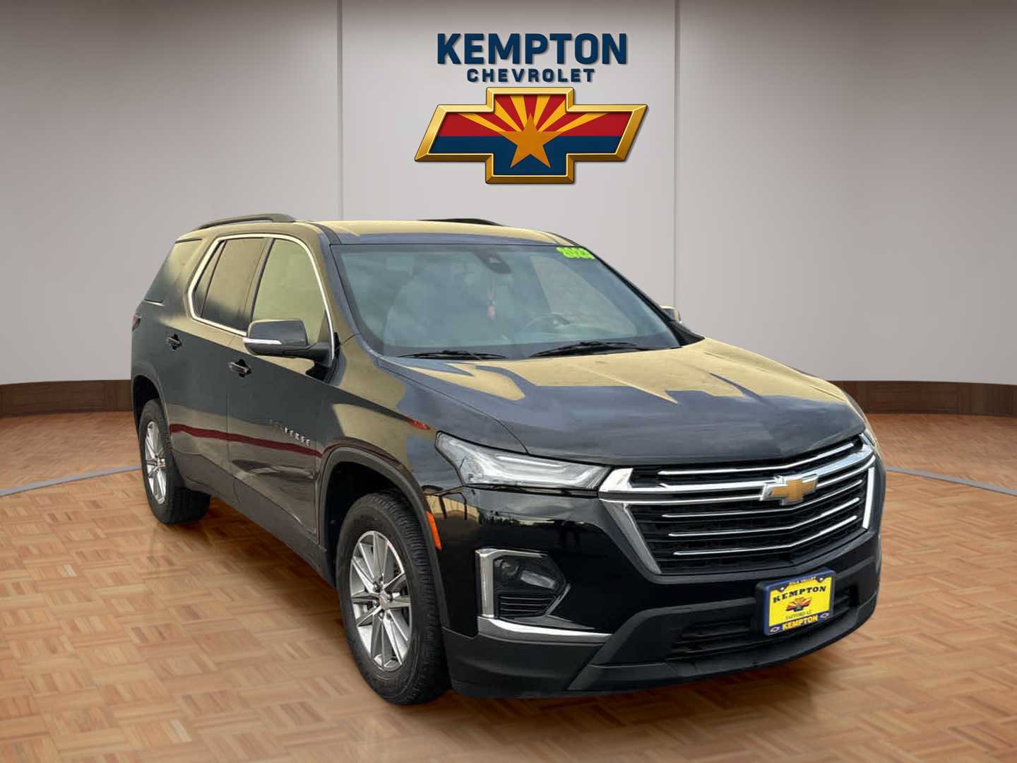 Used 2023 Chevrolet Traverse LT FWD image 8