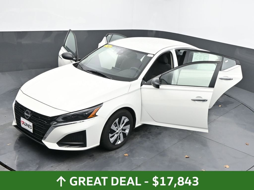 Used 2024 Nissan Altima 2.5 S FWD image 63