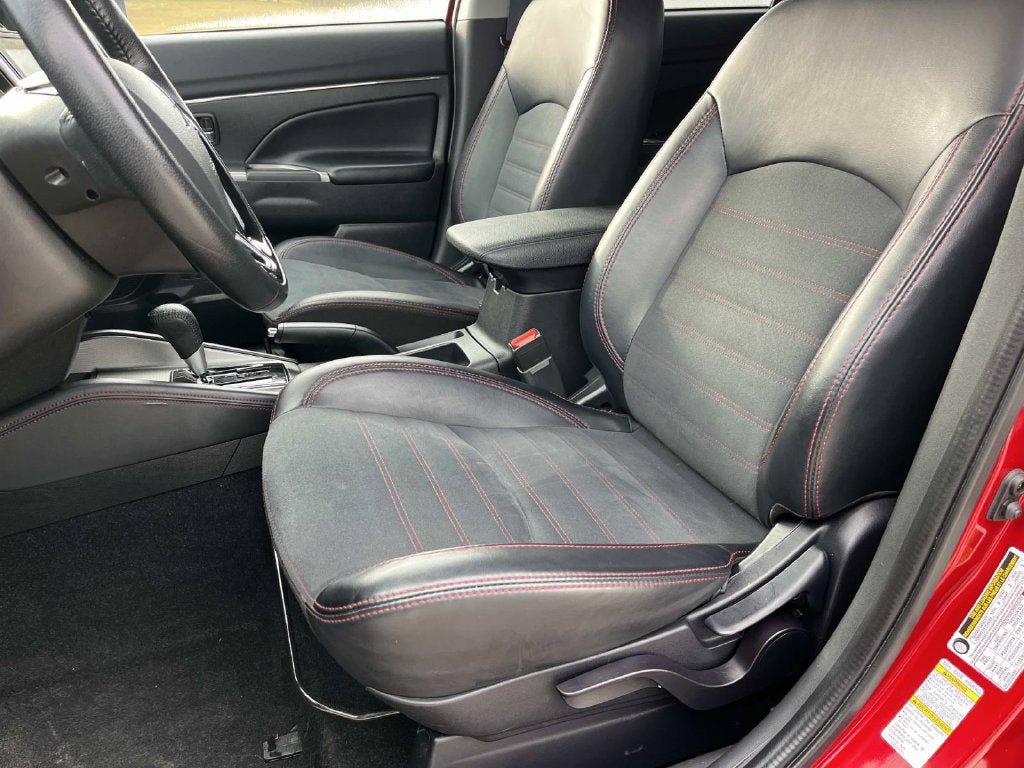 Used 2024 Mitsubishi Outlander Sport SE AWD/4WD image 27