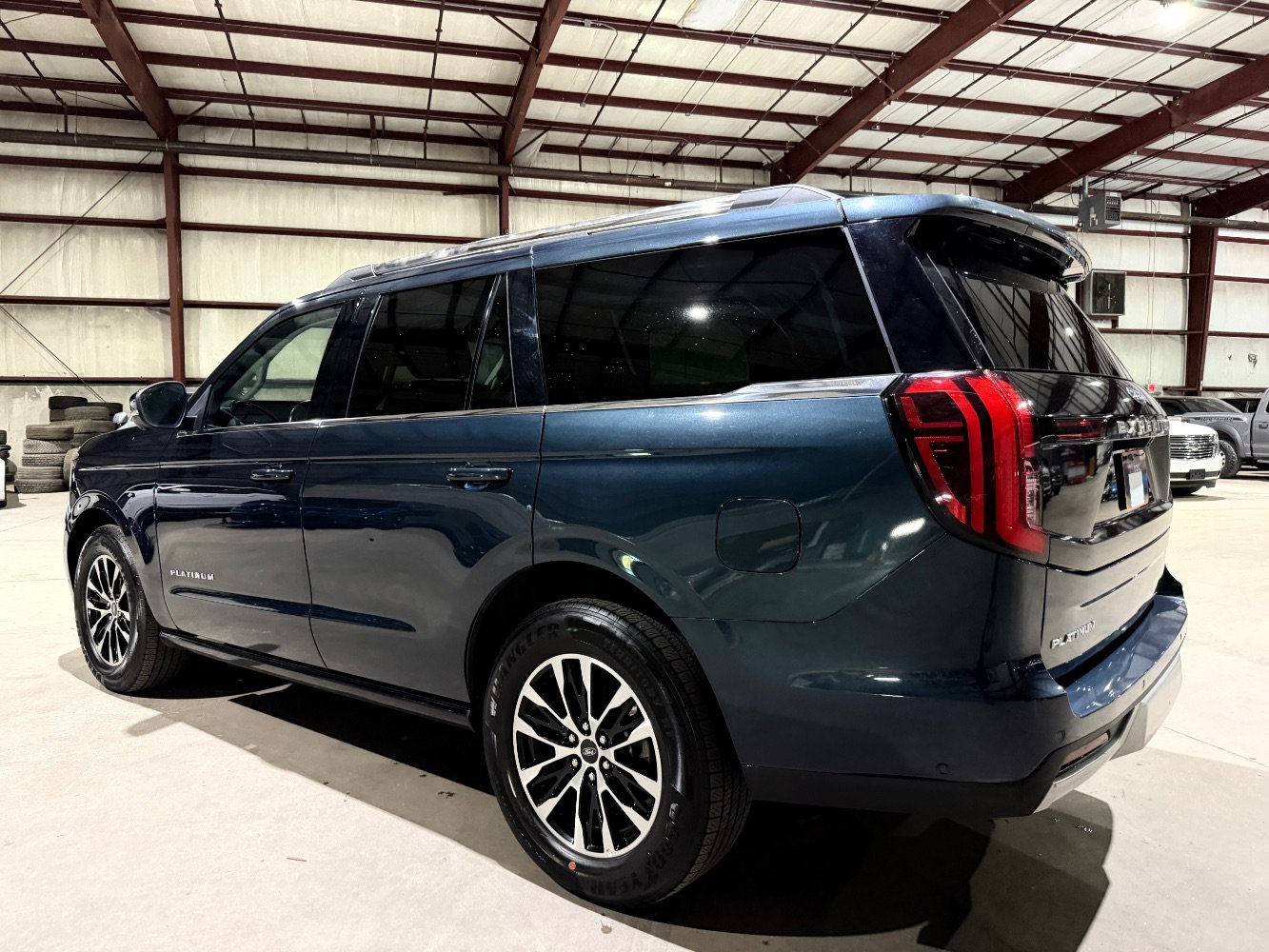 Used 2025 Ford Expedition Platinum AWD/4WD image 6