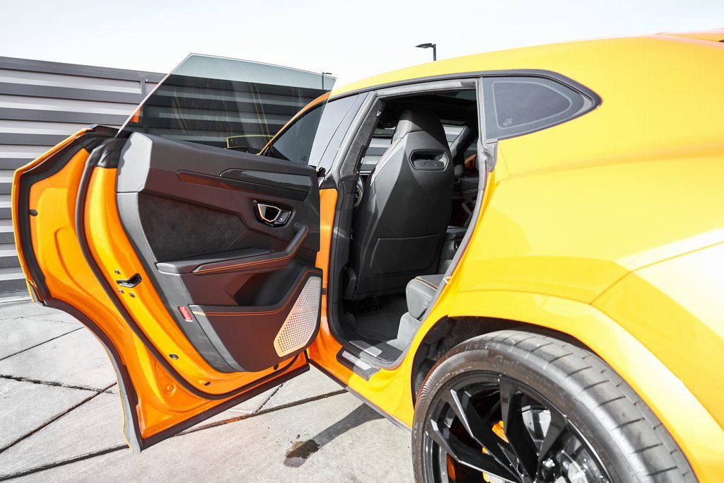 Used 2022 Lamborghini Urus image 27