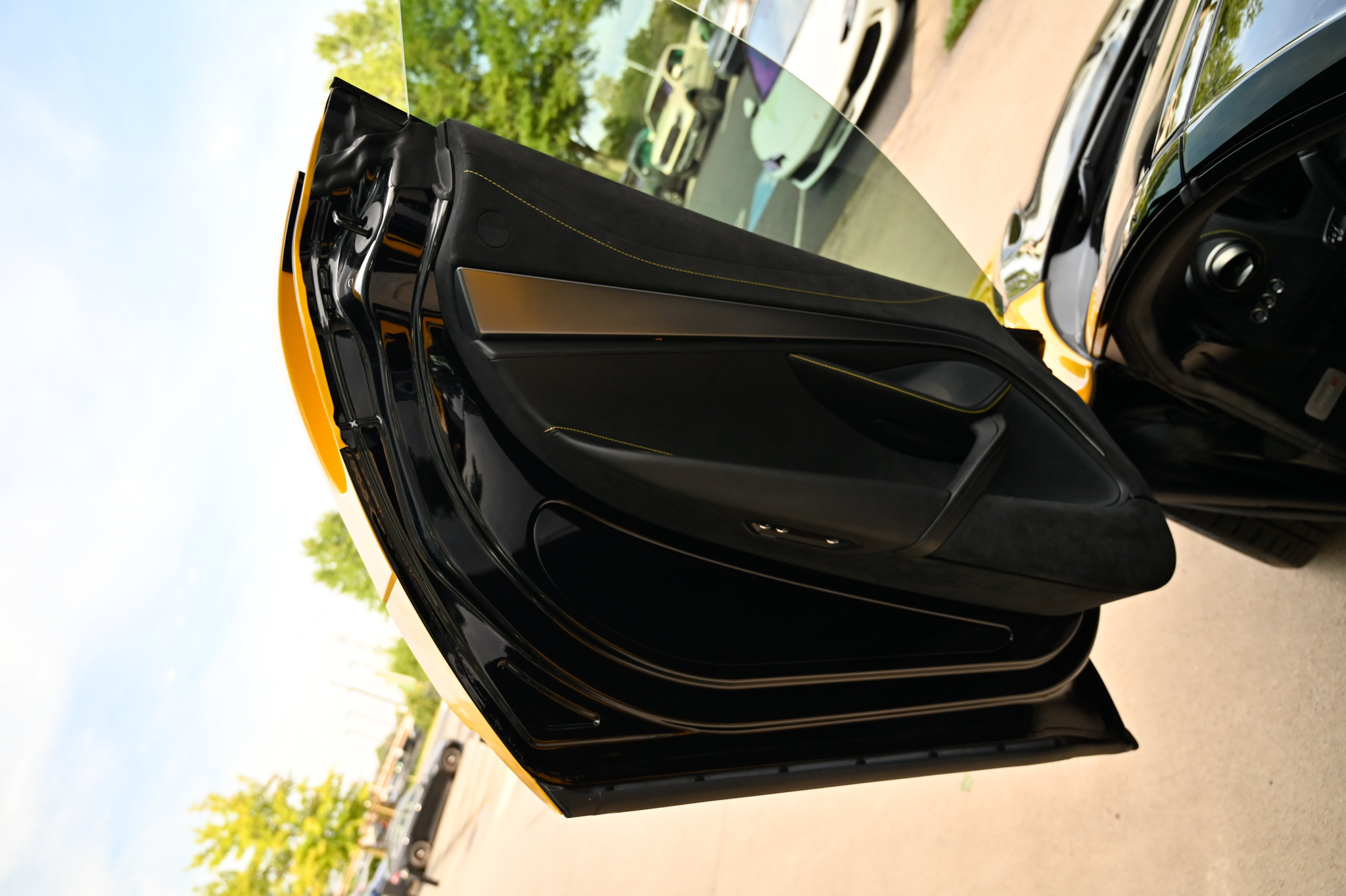 Used 2020 McLaren 720S Performance RWD image 10