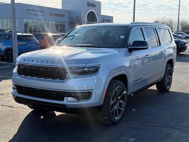 New 2025 Jeep Wagoneer L Series III image 9
