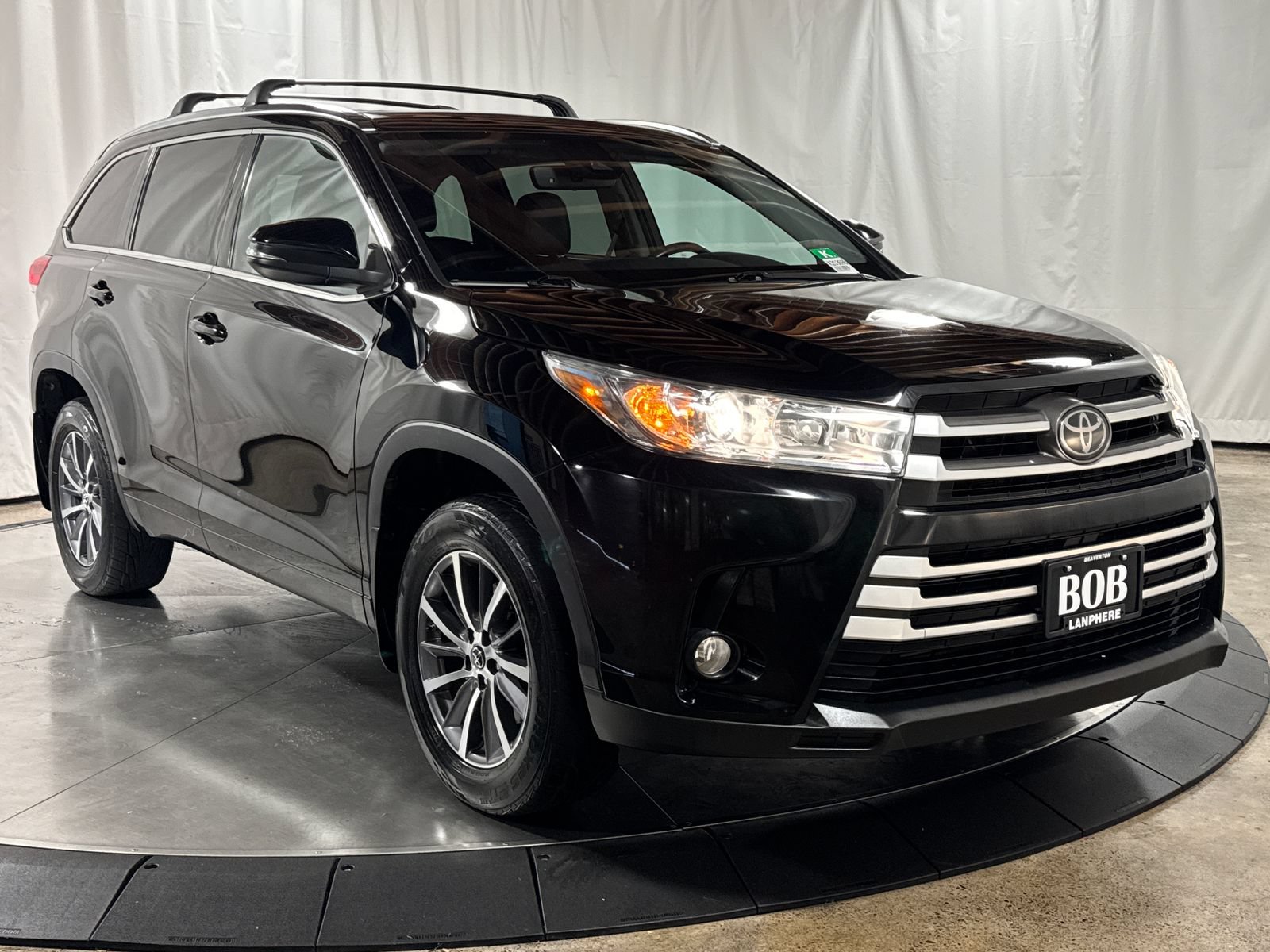 Used 2018 Toyota Highlander XLE AWD/4WD image 7