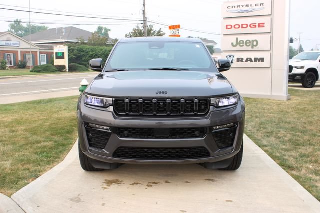 New 2026 Jeep Grand Cherokee Limited AWD/4WD image 7