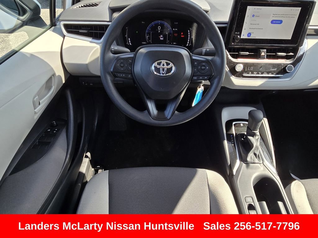 Used 2026 Toyota Corolla LE FWD image 15