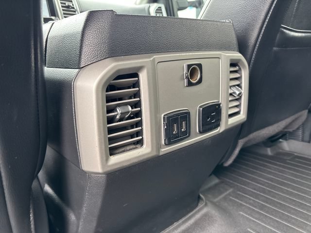 Used 2017 Ford F250 Lariat w/ Lariat Value Package AWD/4WD image 38