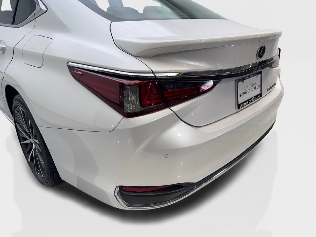 Used 2025 Lexus ES 300h w/ Premium Package FWD image 21