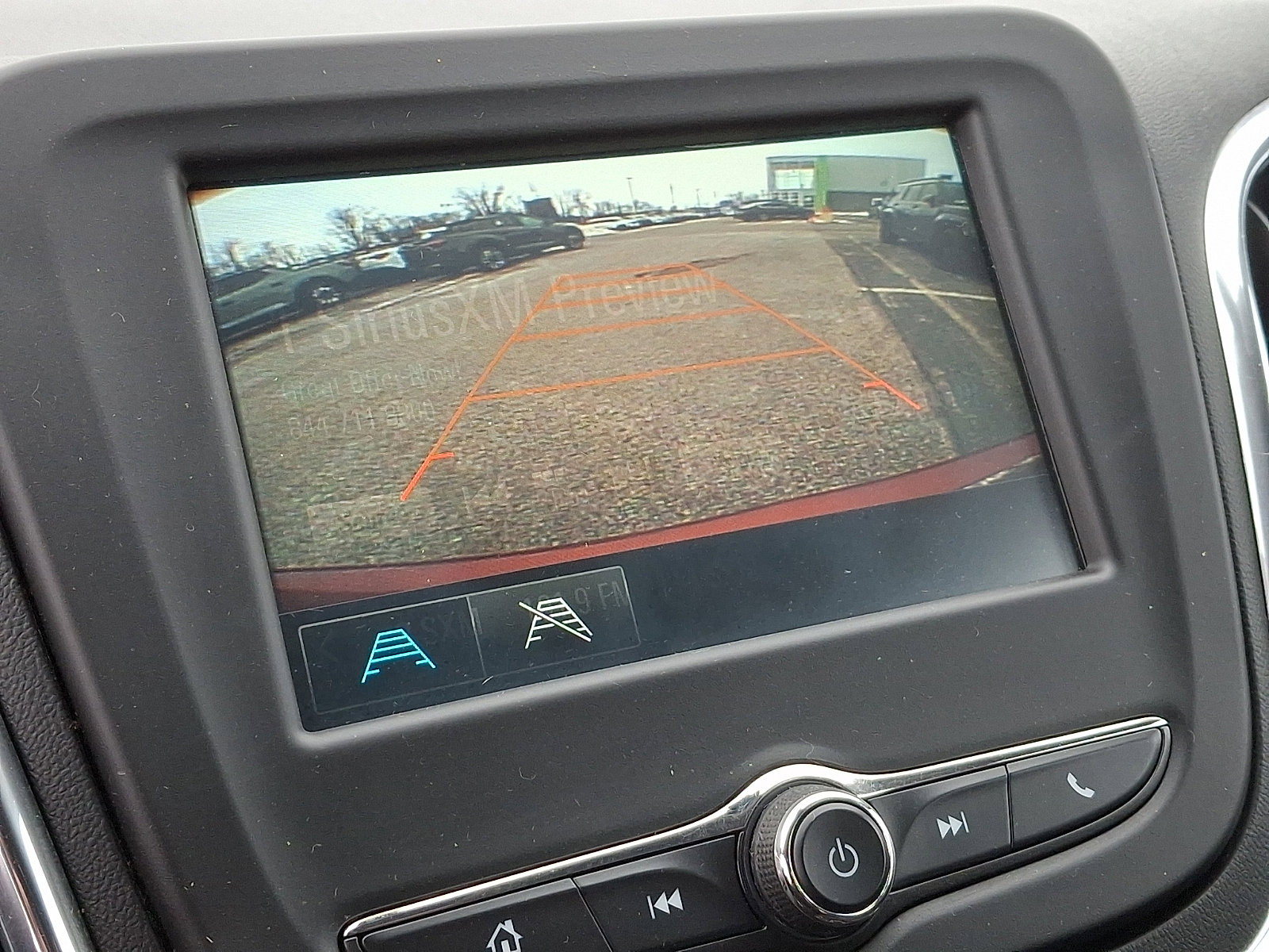 Used 2018 Chevrolet Equinox LT image 25