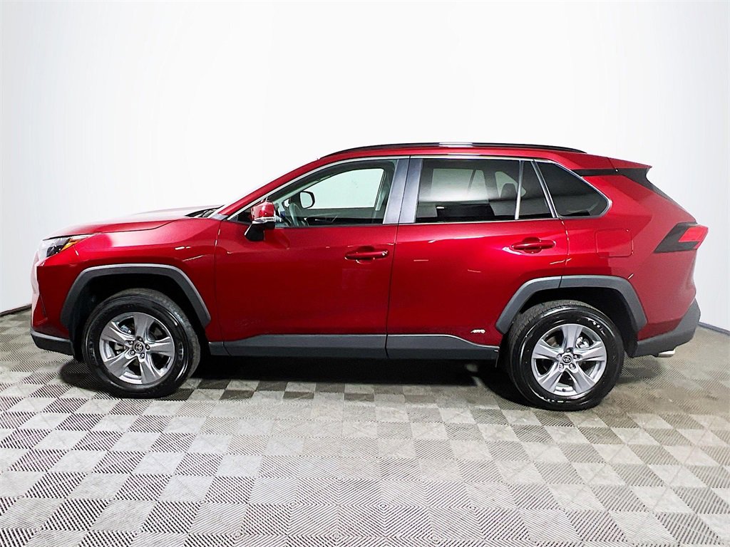 Certified 2025 Toyota RAV4 XLE image 5