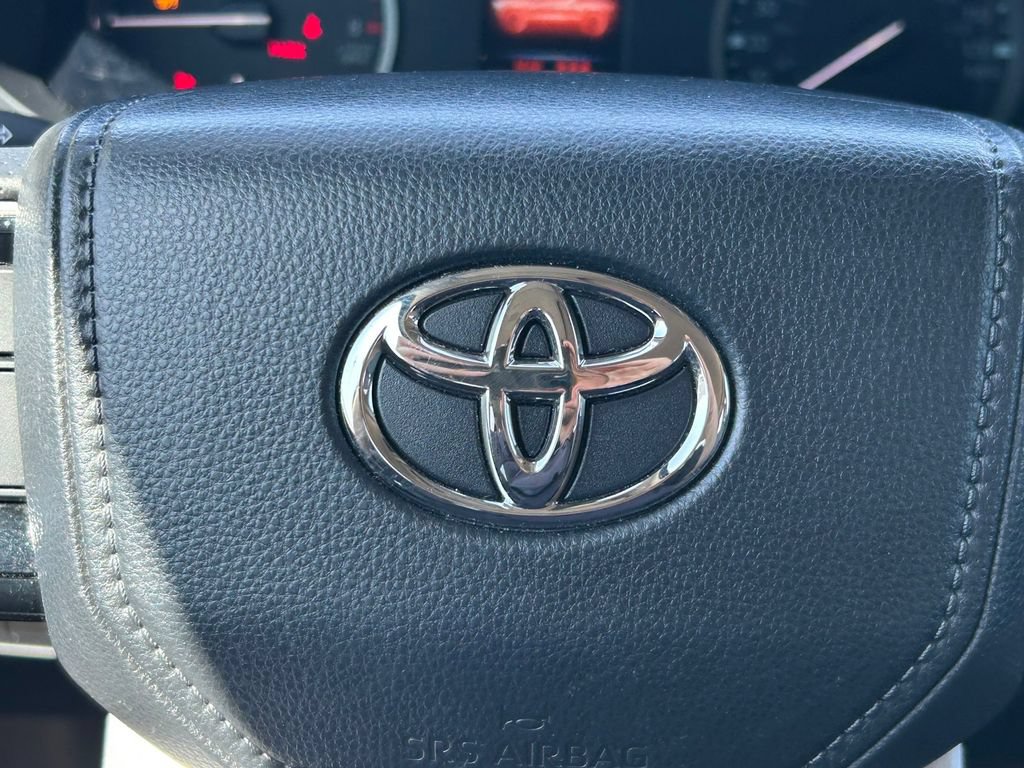 Used 2023 Toyota Tundra Limited AWD/4WD image 43