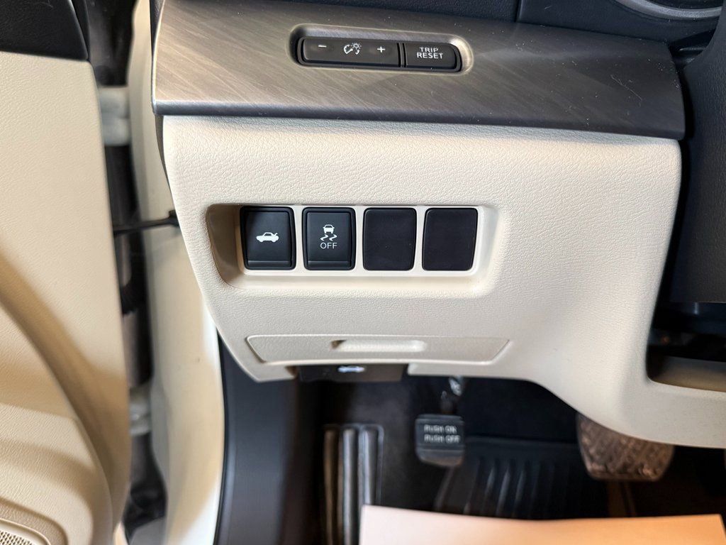 Used 2016 Nissan Maxima 3.5 S image 19