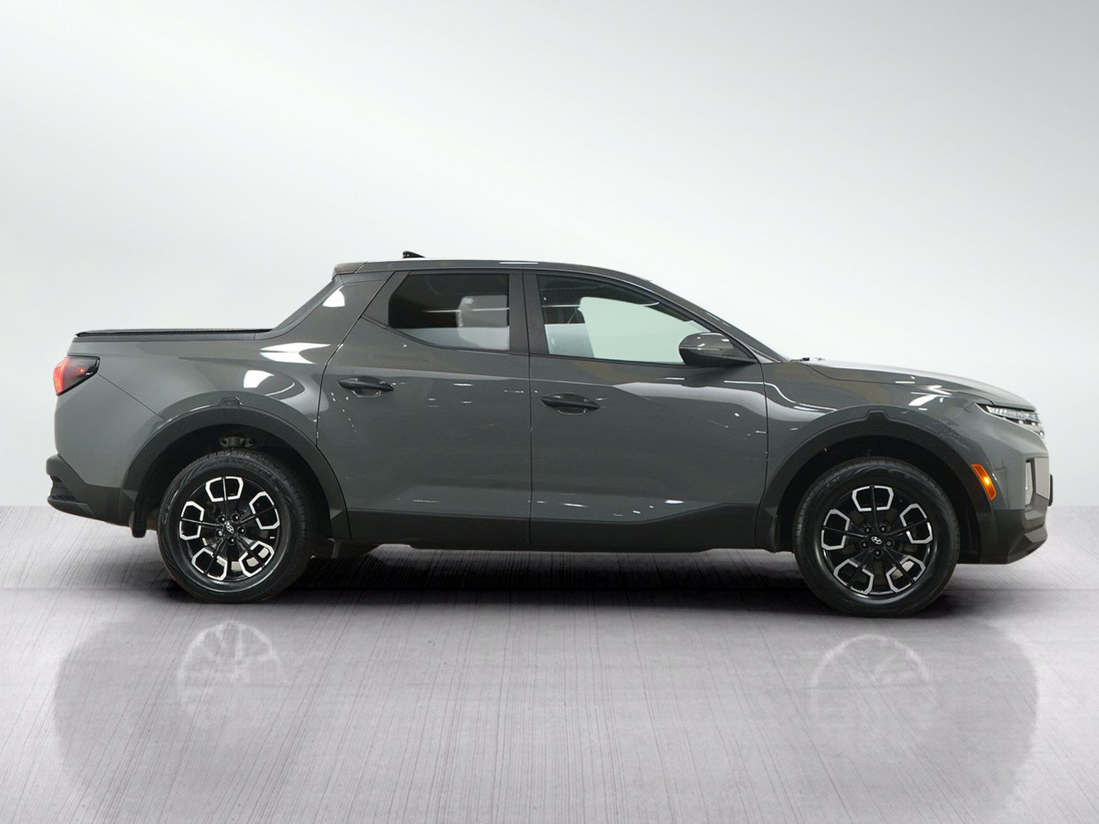Used 2022 Hyundai Santa Cruz SEL w/ Winter Package AWD/4WD image 7