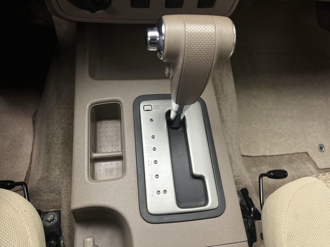 Used 2010 Nissan Frontier SE w/ SE Value Truck Pkg image 20