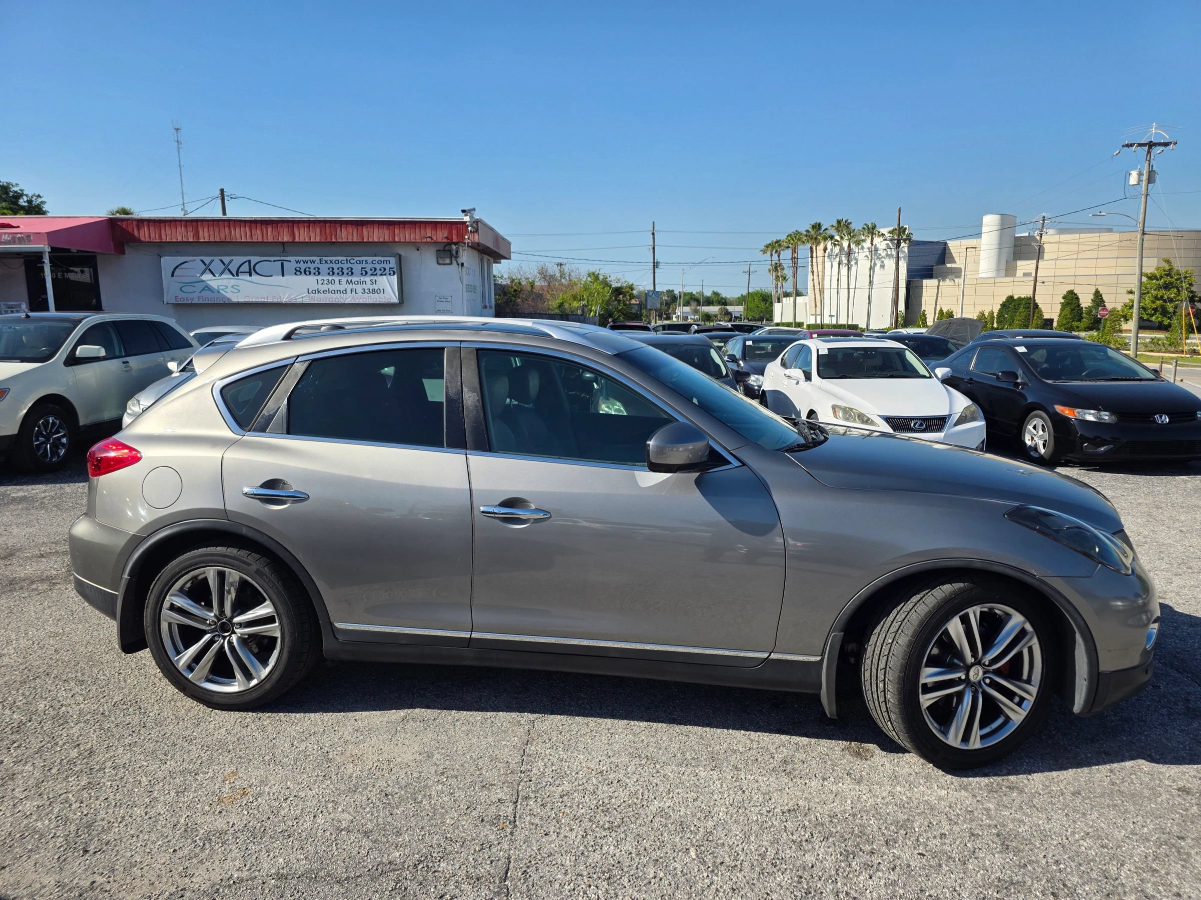 Used 2010 INFINITI EX35 Journey RWD image 8