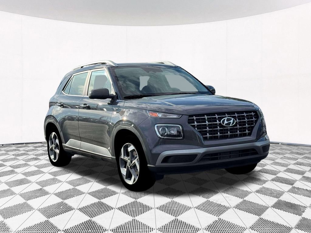 New 2026 Hyundai Venue SEL FWD image 17