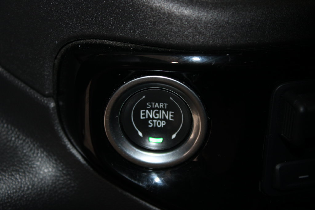 Used 2023 Chevrolet Silverado 1500 LTZ AWD/4WD image 27