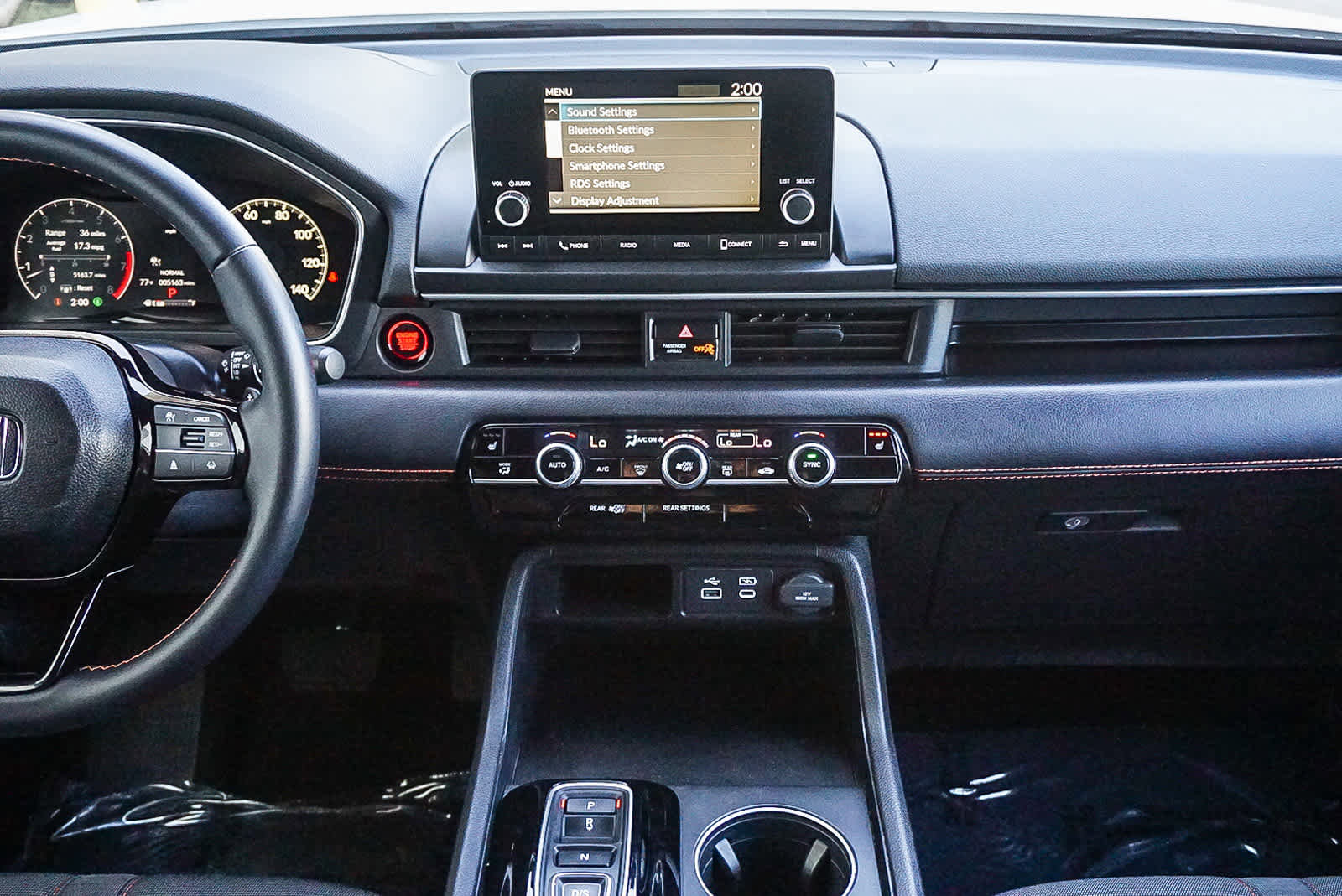 Used 2025 Honda Pilot Sport image 14