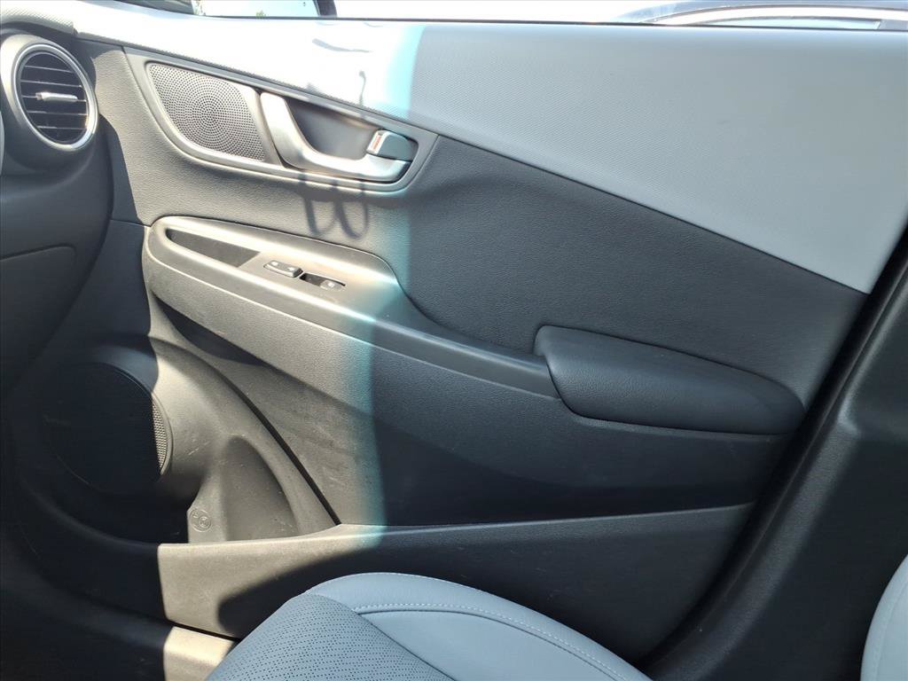 Used 2020 Hyundai Kona Ultimate FWD image 25