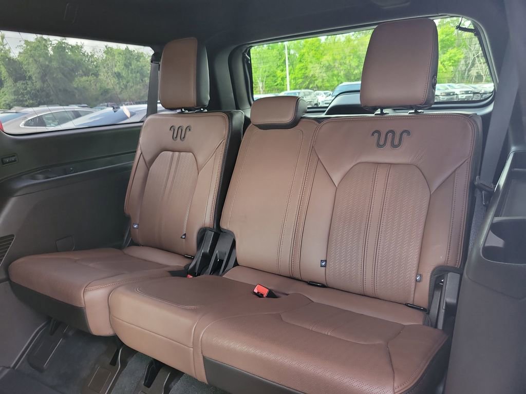Used 2024 Ford Expedition Max King Ranch image 14