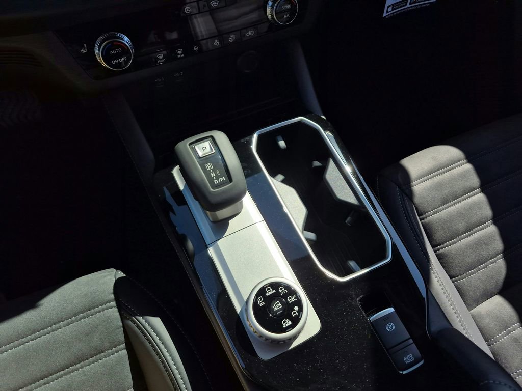 New 2026 Mitsubishi Outlander AWD image 21