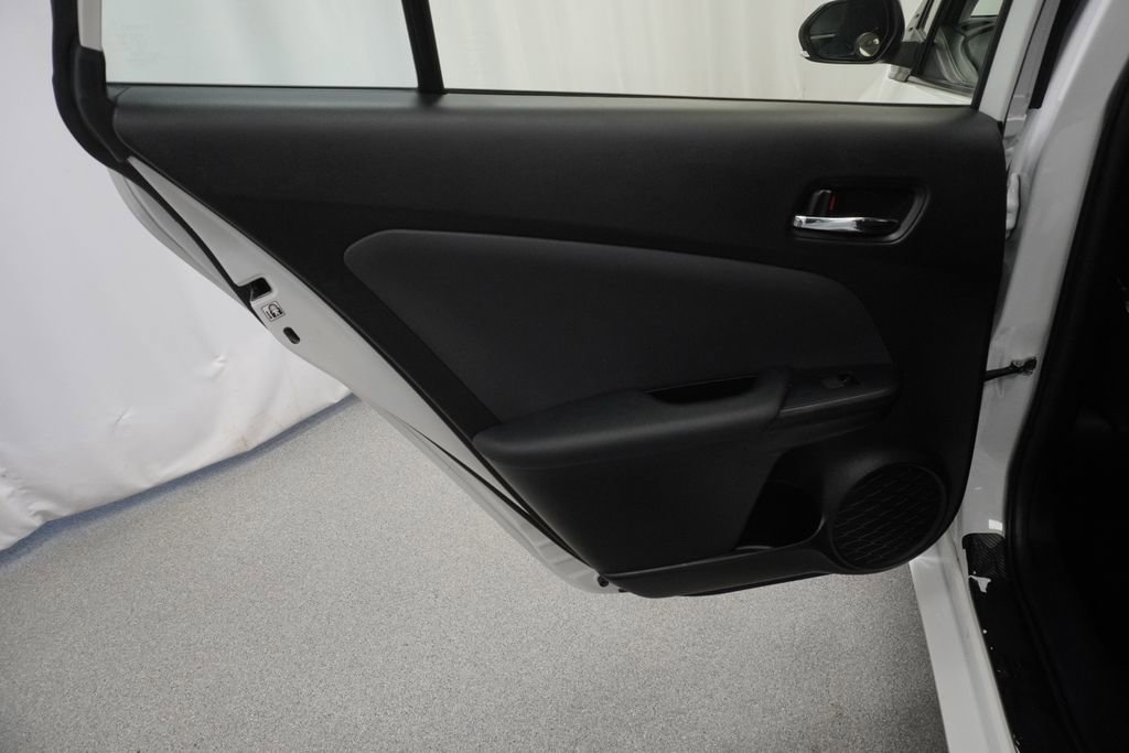 Used 2022 Toyota Prius FWD image 42