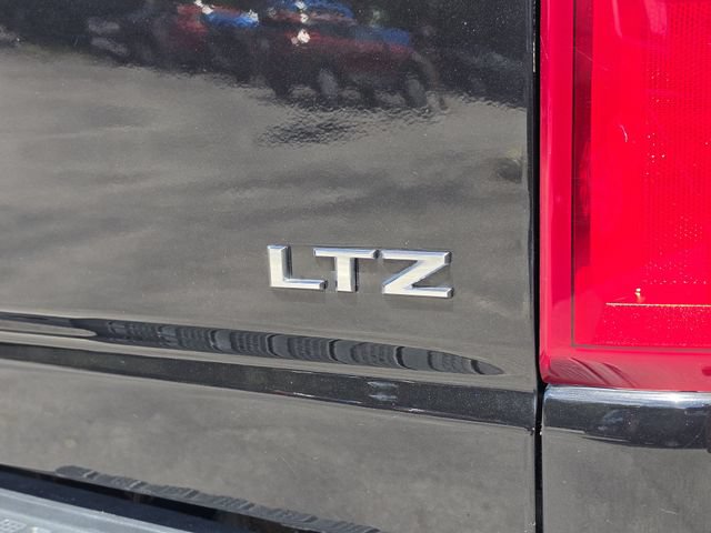 Used 2023 Chevrolet Silverado 2500 LTZ AWD/4WD image 13