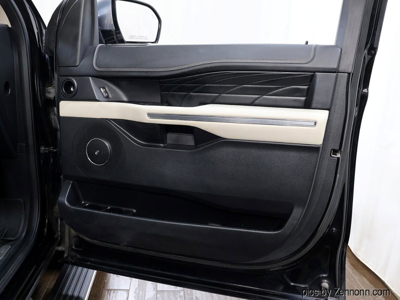 Used 2018 Ford Expedition Platinum image 35