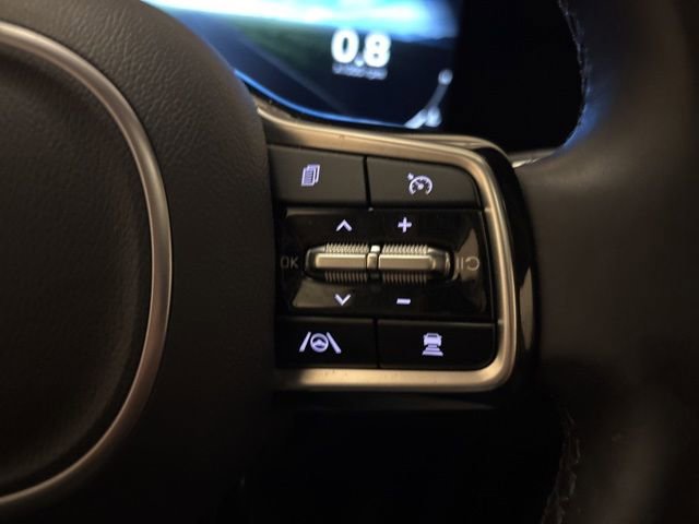 Used 2024 Kia Carnival SX Prestige FWD image 18