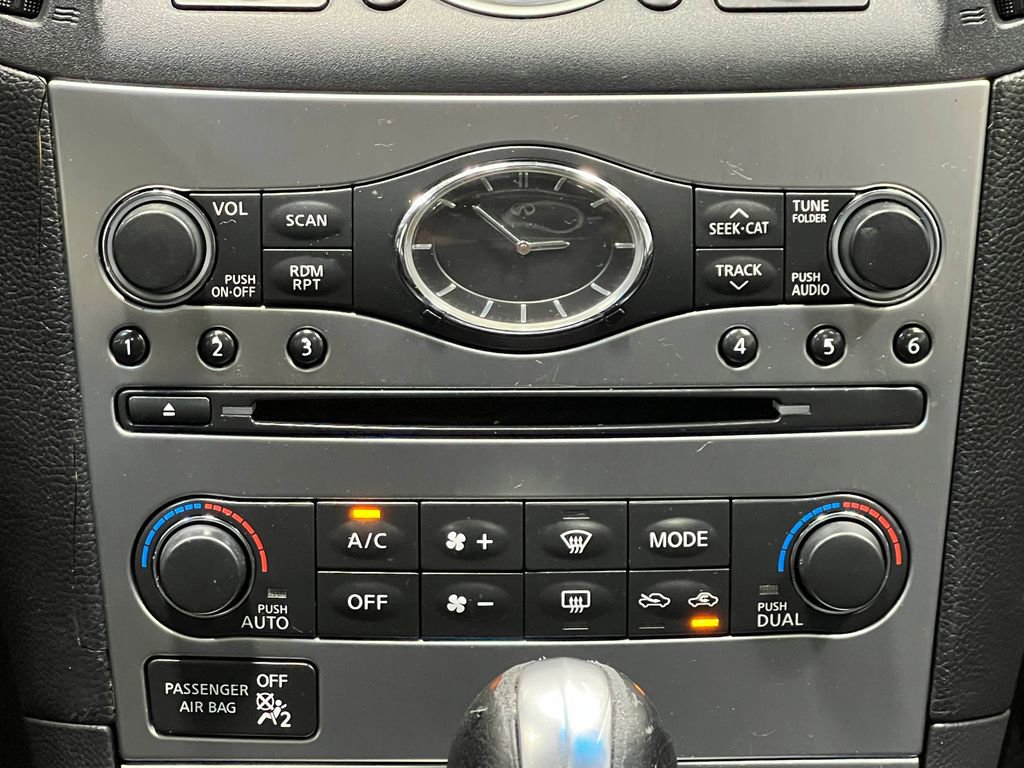 Used 2011 INFINITI G37 x w/ Premium Pkg image 25