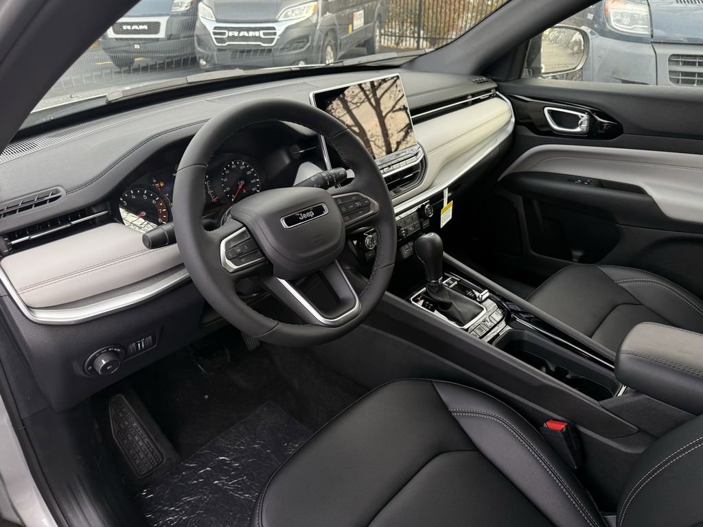 New 2026 Jeep Compass Limited image 12