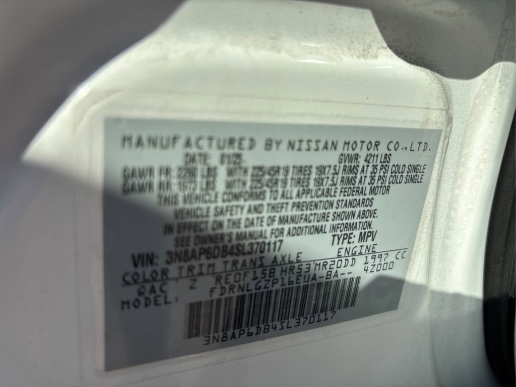 New 2025 Nissan Kicks SR image 18