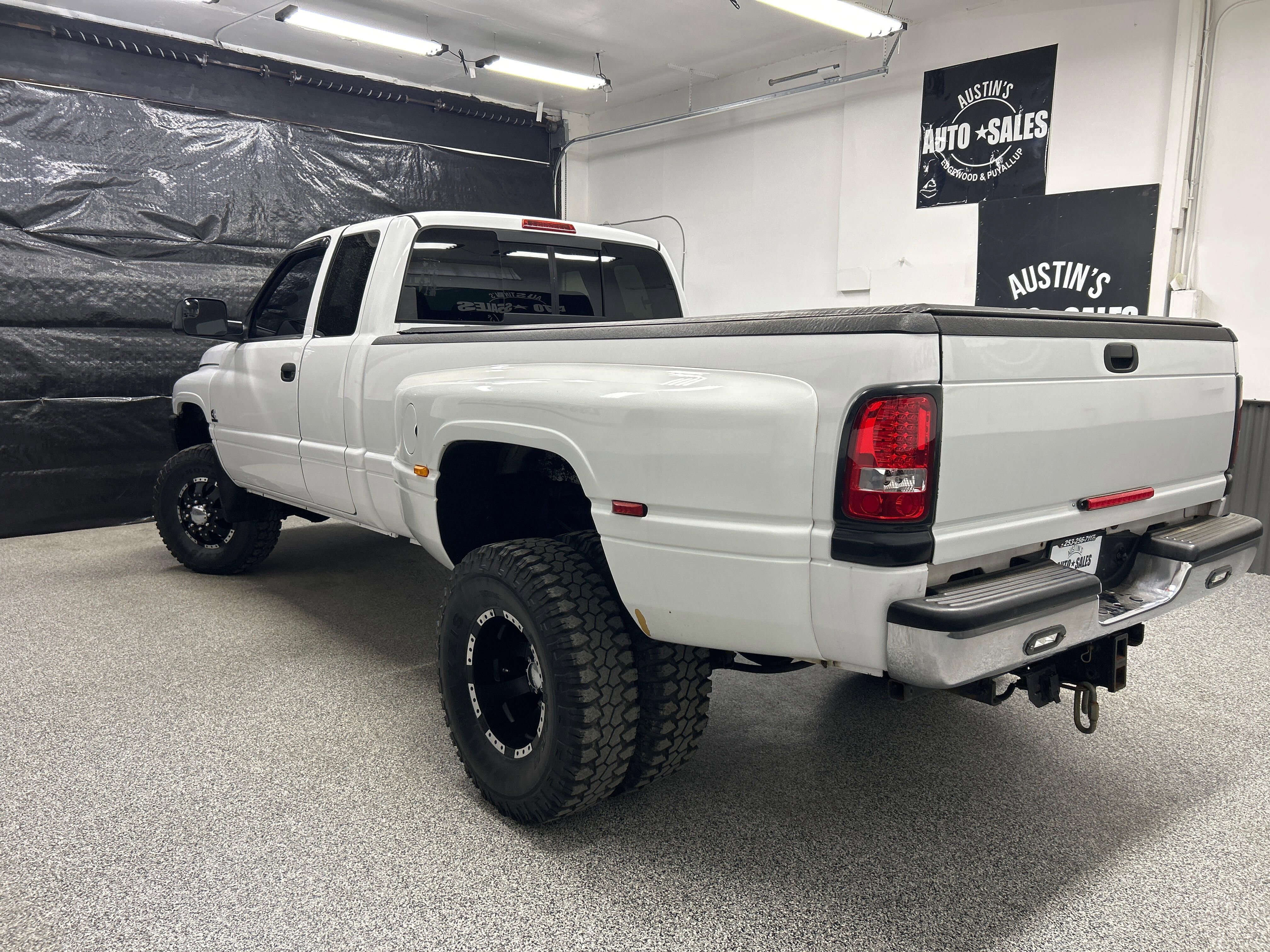 Used 2001 Dodge Ram 3500 Truck SLT AWD/4WD image 4