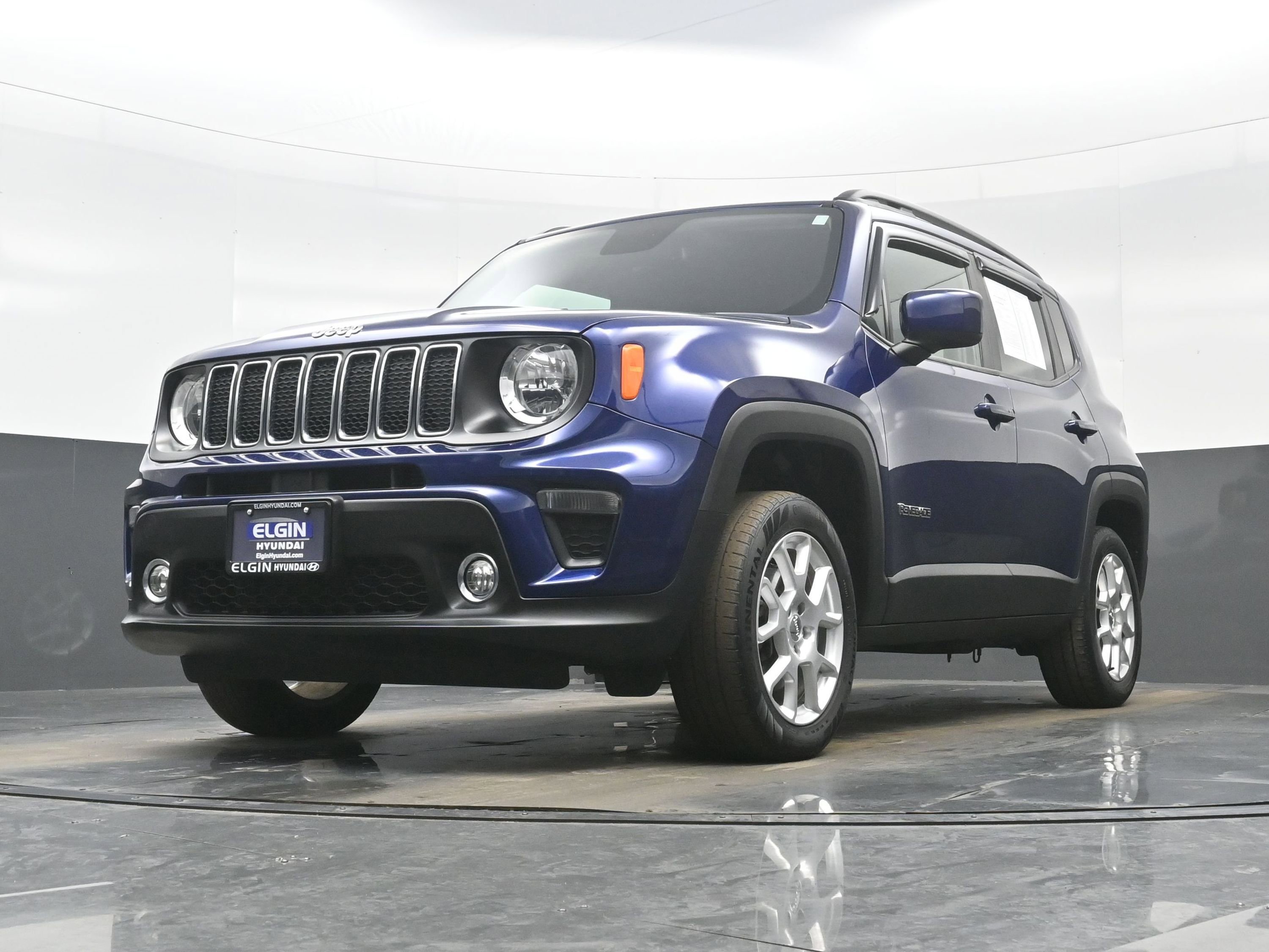 Used 2019 Jeep Renegade Latitude w/ Cold Weather Group image 27