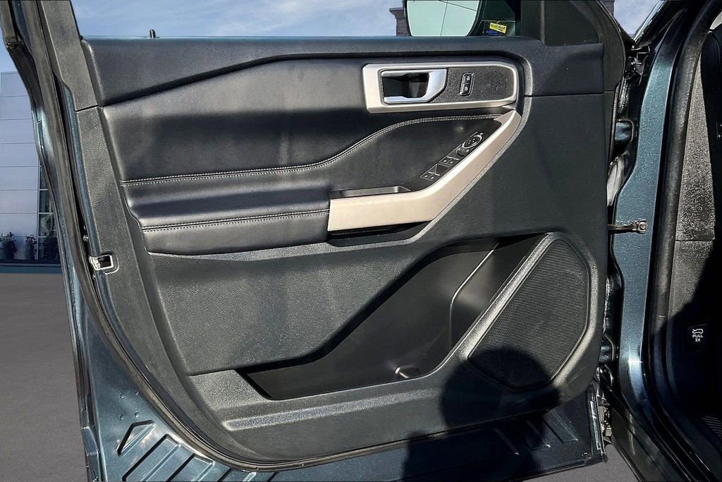 Used 2023 Ford Explorer XLT w/ Equipment Group 202A image 20