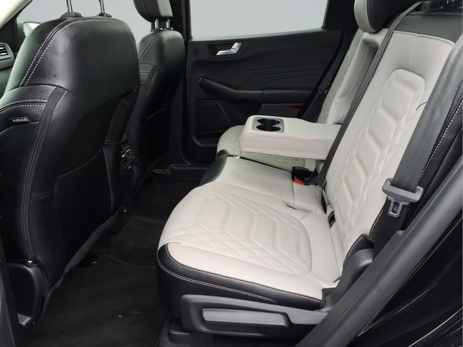 Used 2024 Ford Escape SE w/ PHEV Premium Package image 30