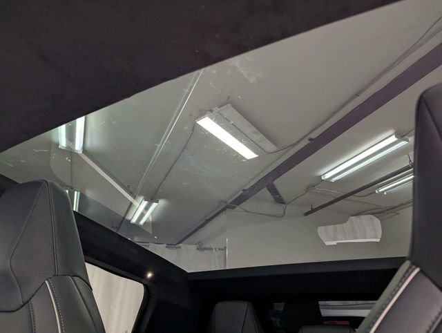 Used 2025 Tesla Cybertruck AWD Crew Cab image 14