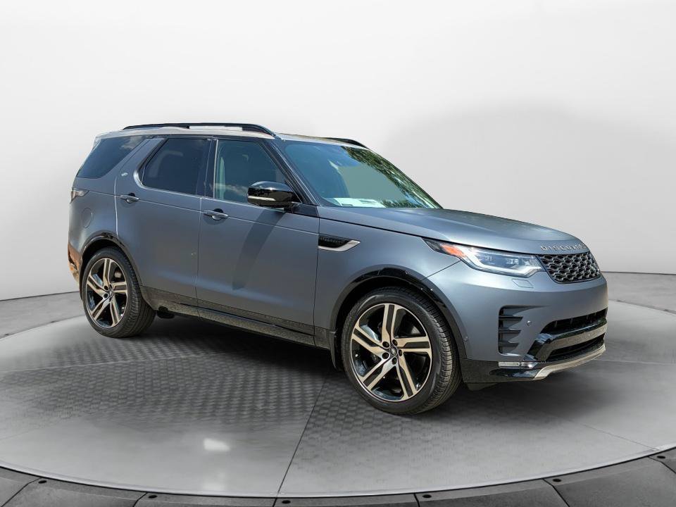 New 2026 Land Rover Discovery Limited Edition AWD/4WD image 3