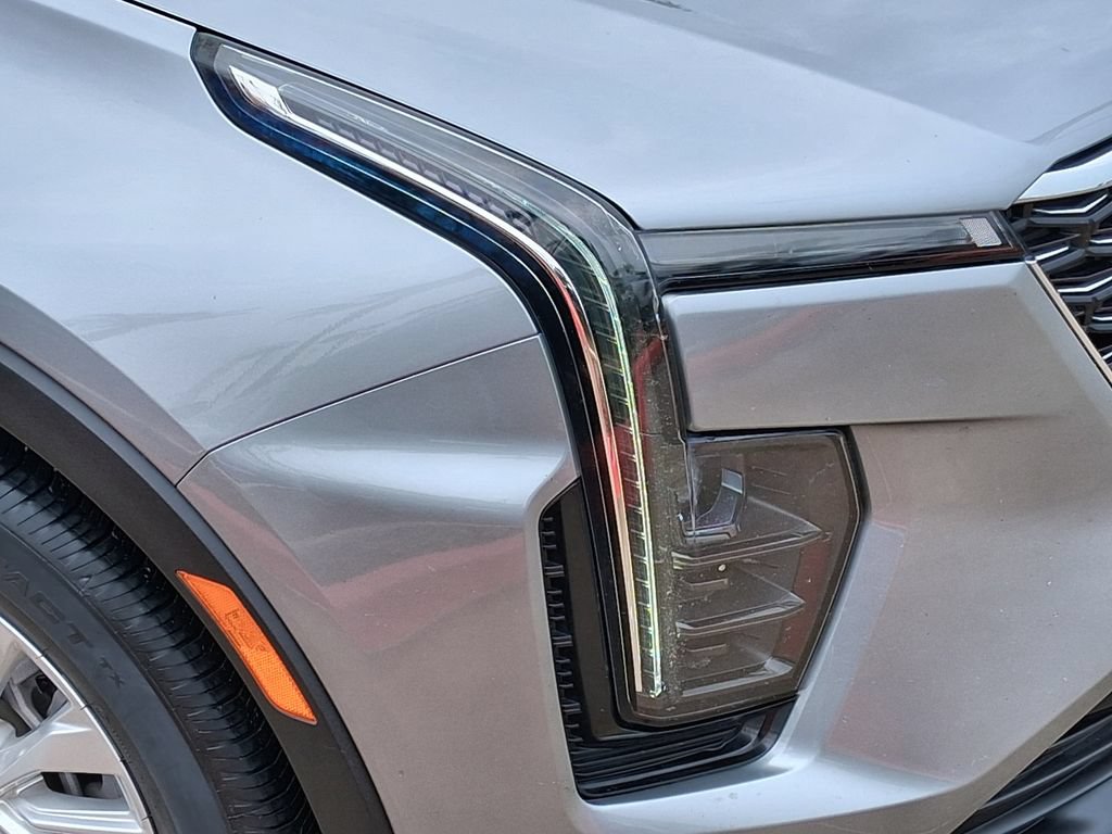 Certified 2024 Cadillac XT4 Luxury FWD image 7