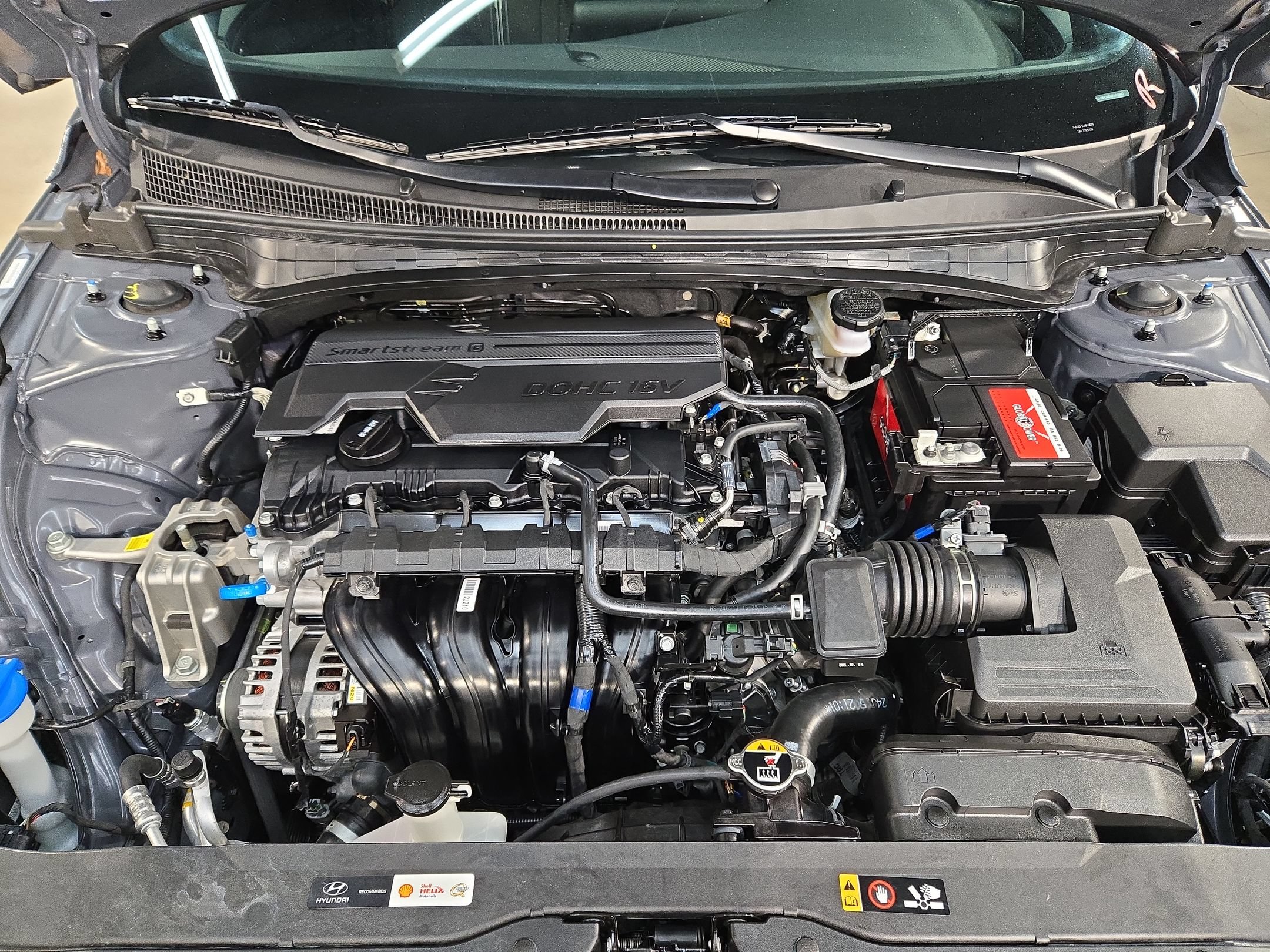 Used 2025 Hyundai Elantra Sport FWD image 19