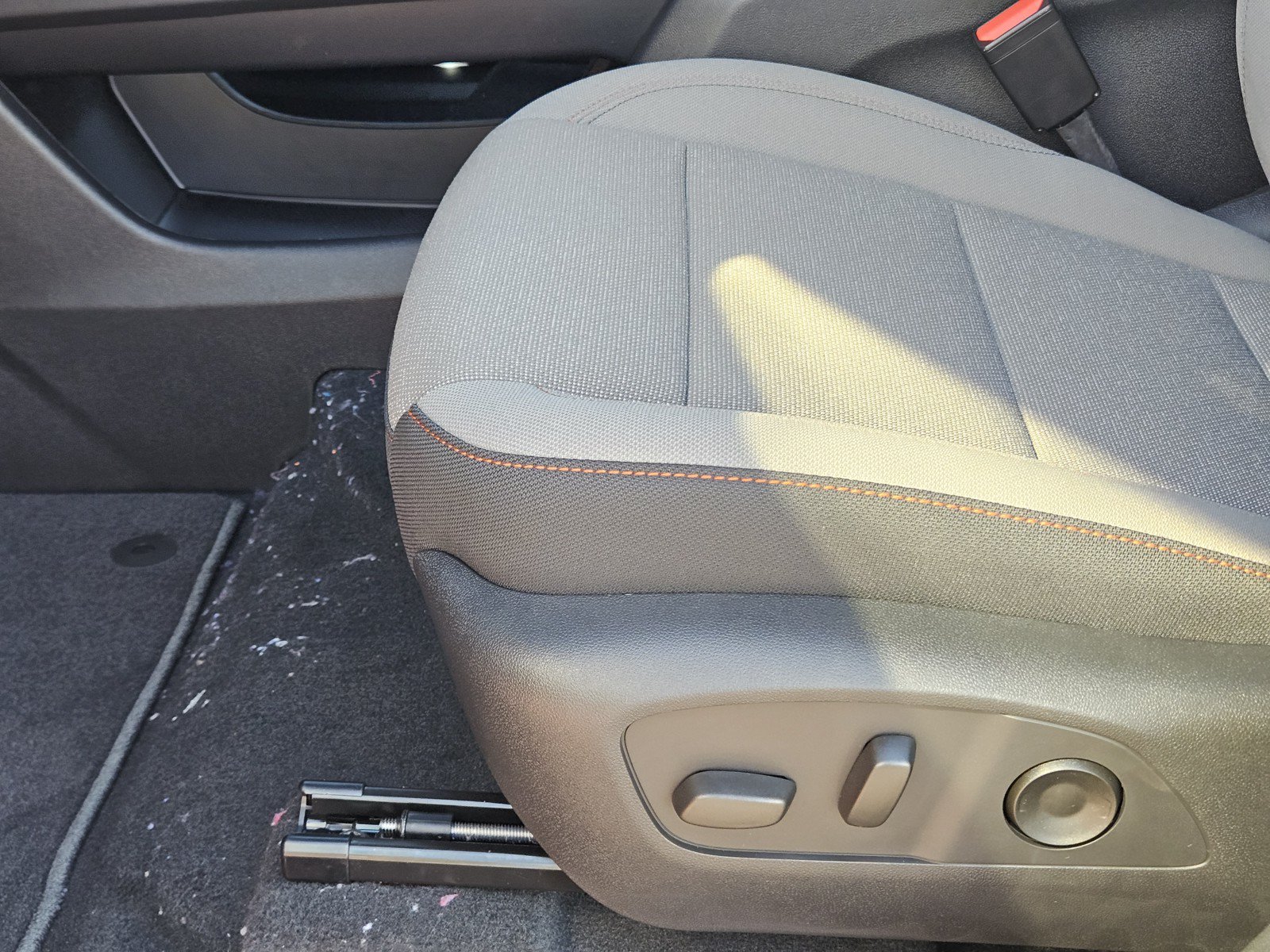 New 2027 Chevrolet Traverse LT w/ Driver Confidence Package FWD image 17