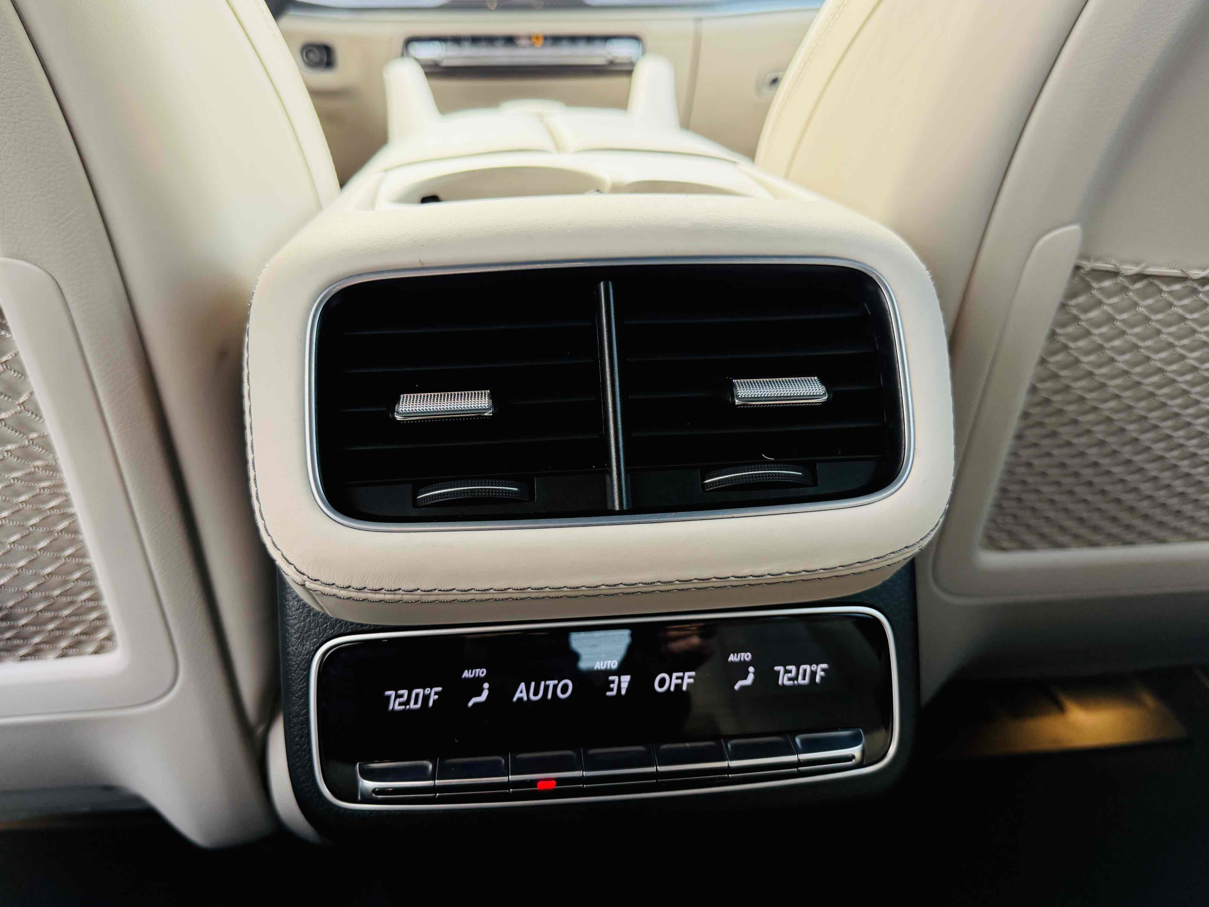 Used 2024 Mercedes-Benz GLS 63 AMG 4MATIC image 43