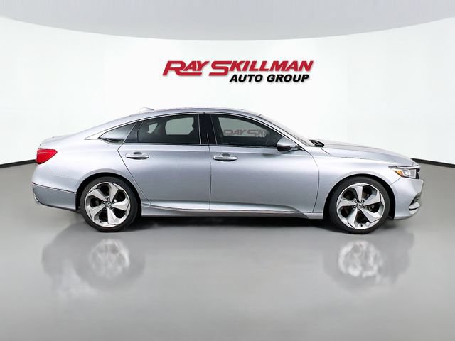 Used 2018 Honda Accord Touring image 8