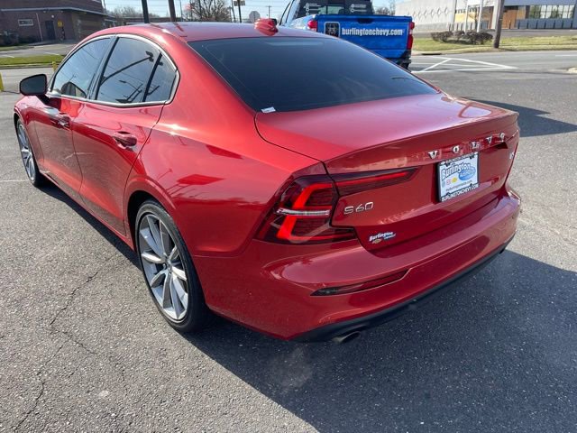 Used 2019 Volvo S60 T5 Momentum w/ Premium Package image 5
