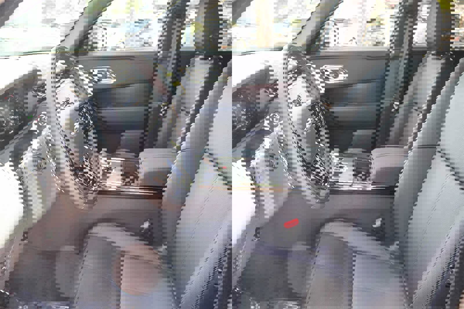 New 2026 Land Rover Range Rover Velar Dynamic SE image 20