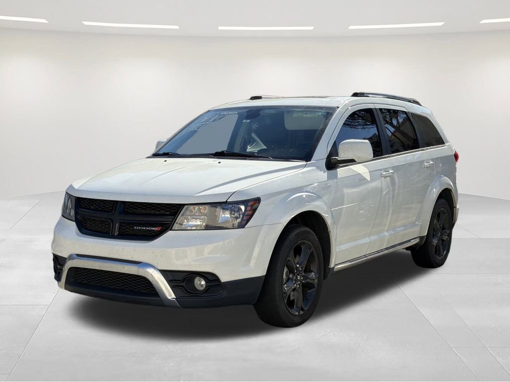 Used 2020 Dodge Journey Crossroad image 1