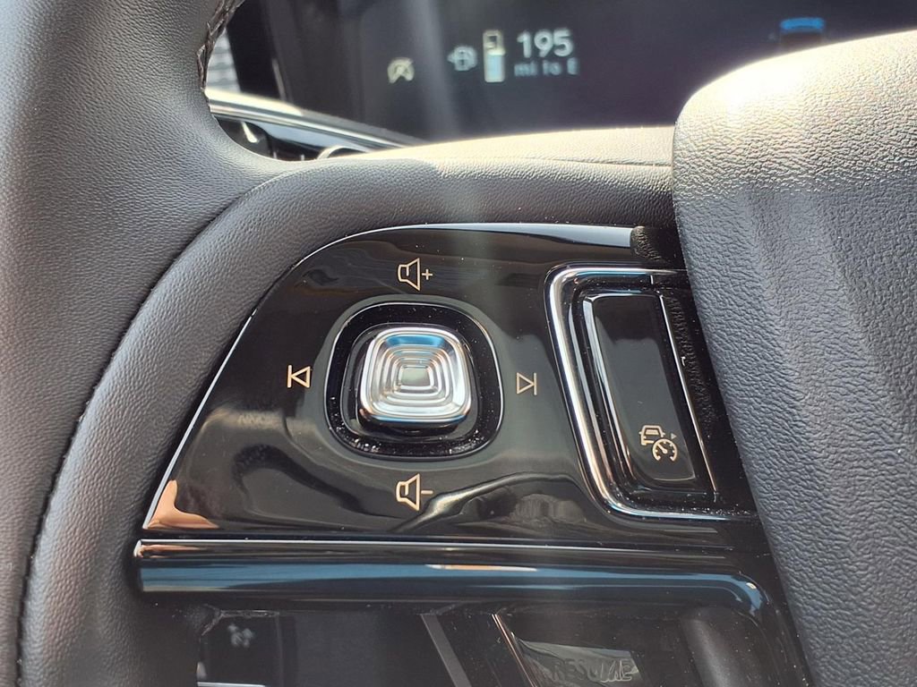 Used 2024 Lincoln Corsair Premiere w/ Equipment Group 101A image 26