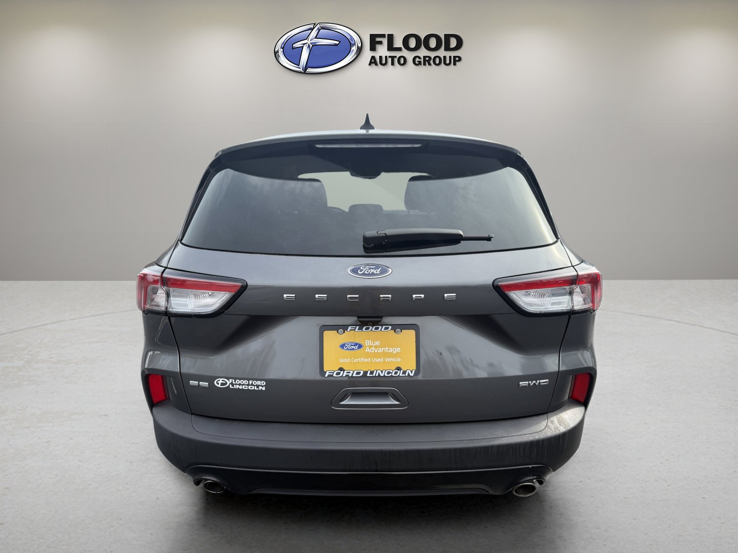 Certified 2022 Ford Escape SE w/ SE Sport Appearance Package AWD/4WD image 6