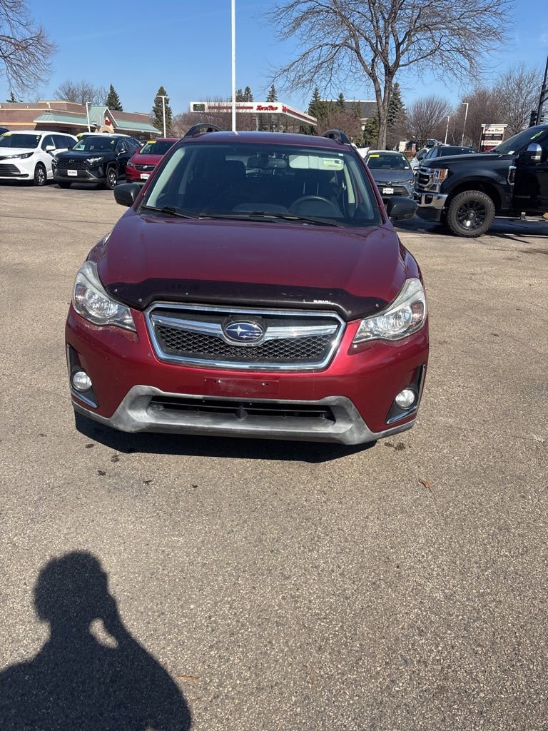 Used 2016 Subaru Crosstrek 2.0i image 2